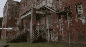  :  
