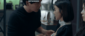   /  
