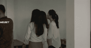  :  90-