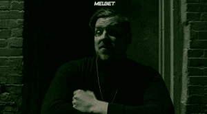      /    